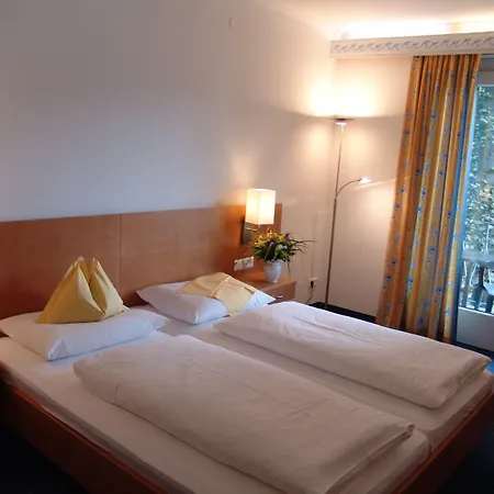 Hotell Postillion Am 4*