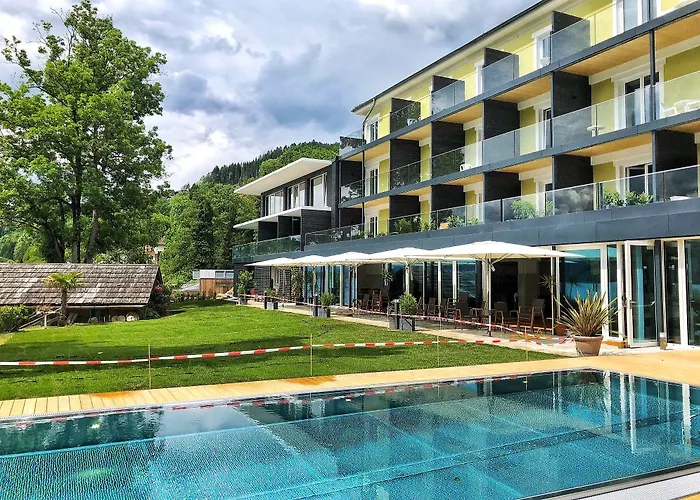 Villa Postillion Am See Hotel