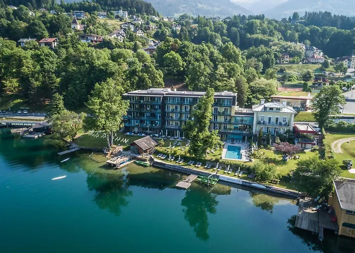 Villa Postillion Am See Hotel