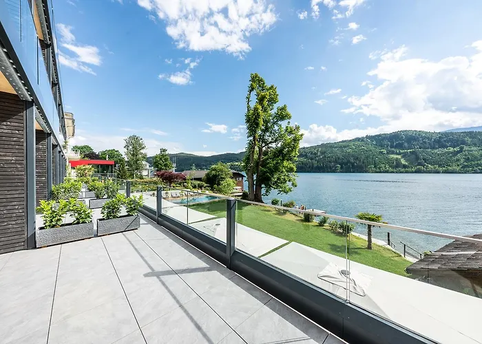 Villa Postillion Am See Hotel